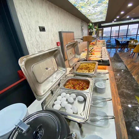 Hotel Grand Nergiz 3*