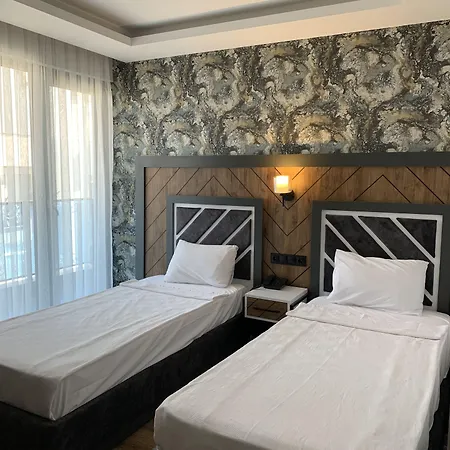 Grand Nergiz 3* アンタルヤ