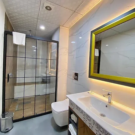 Hotel Grand Nergiz 3*