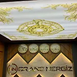 מלון Grand Nergiz 3*