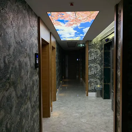 Hotel Grand Nergiz 3*
